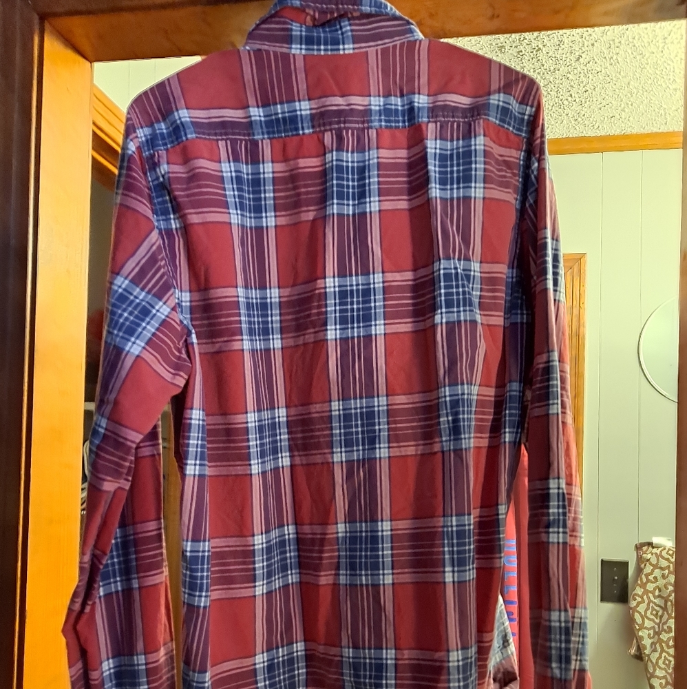 Long-sleeved button down